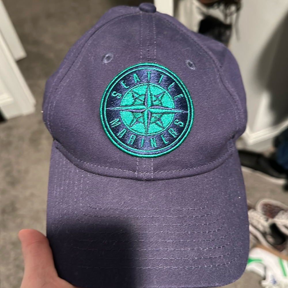 Rare New Era and Pink Victorias Secret collab Mariners hat